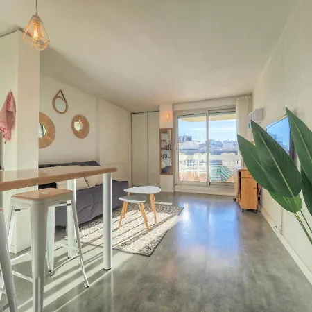 Bord De Apartment *